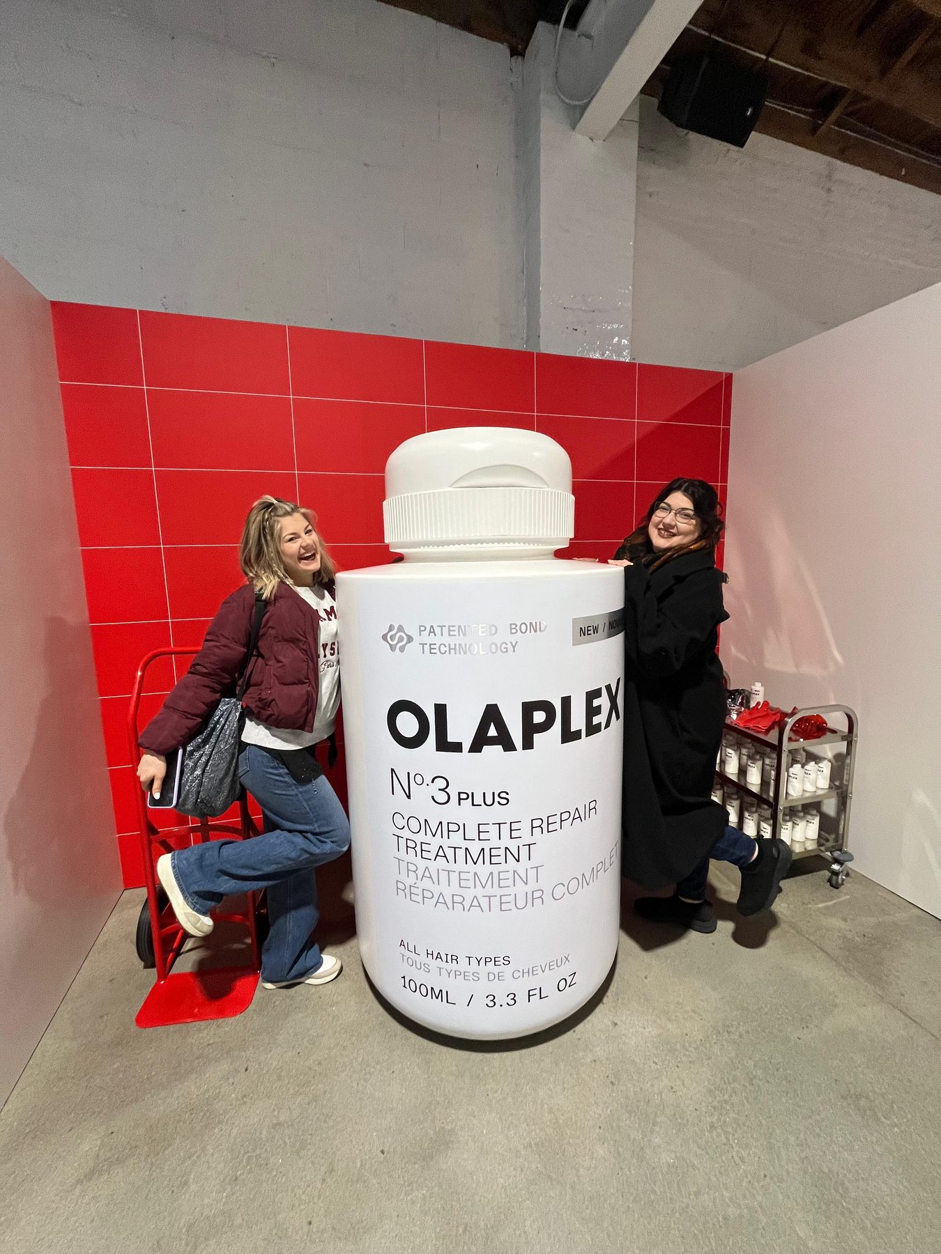 Verena und Maribel beim internationalen OLAPLEX-Schulungsevent in New York