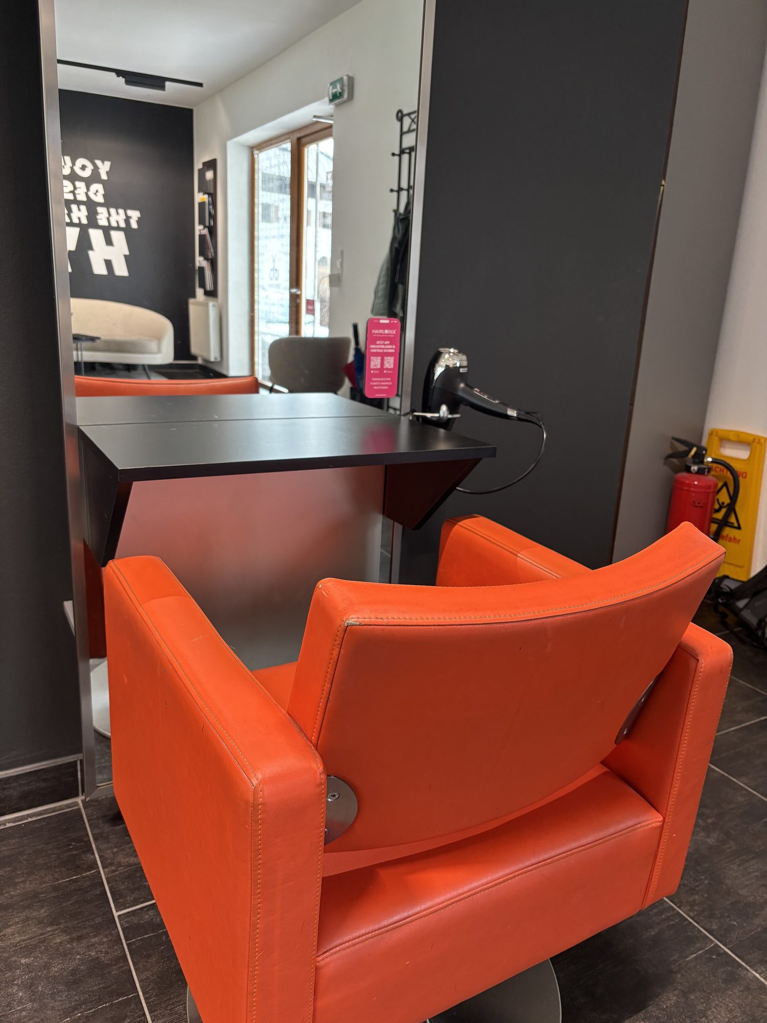 HAIRLODGE Ebbs, Einblicke in den Salon (Eindruck 17)