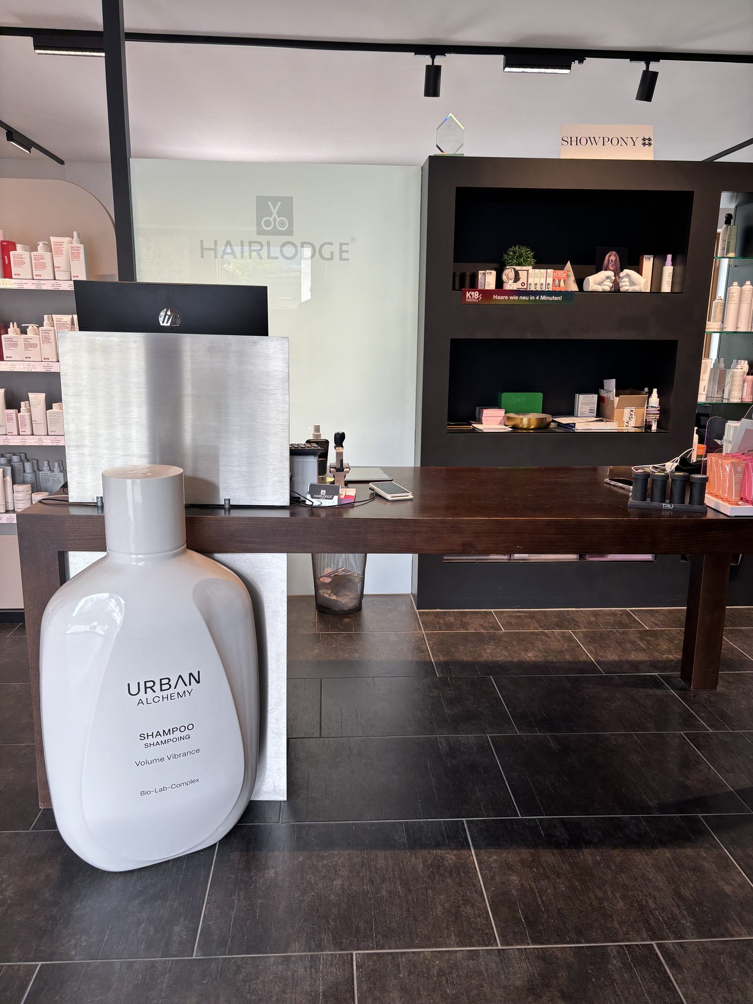 HAIRLODGE Ebbs, Einblicke in den Salon (Eindruck 18)