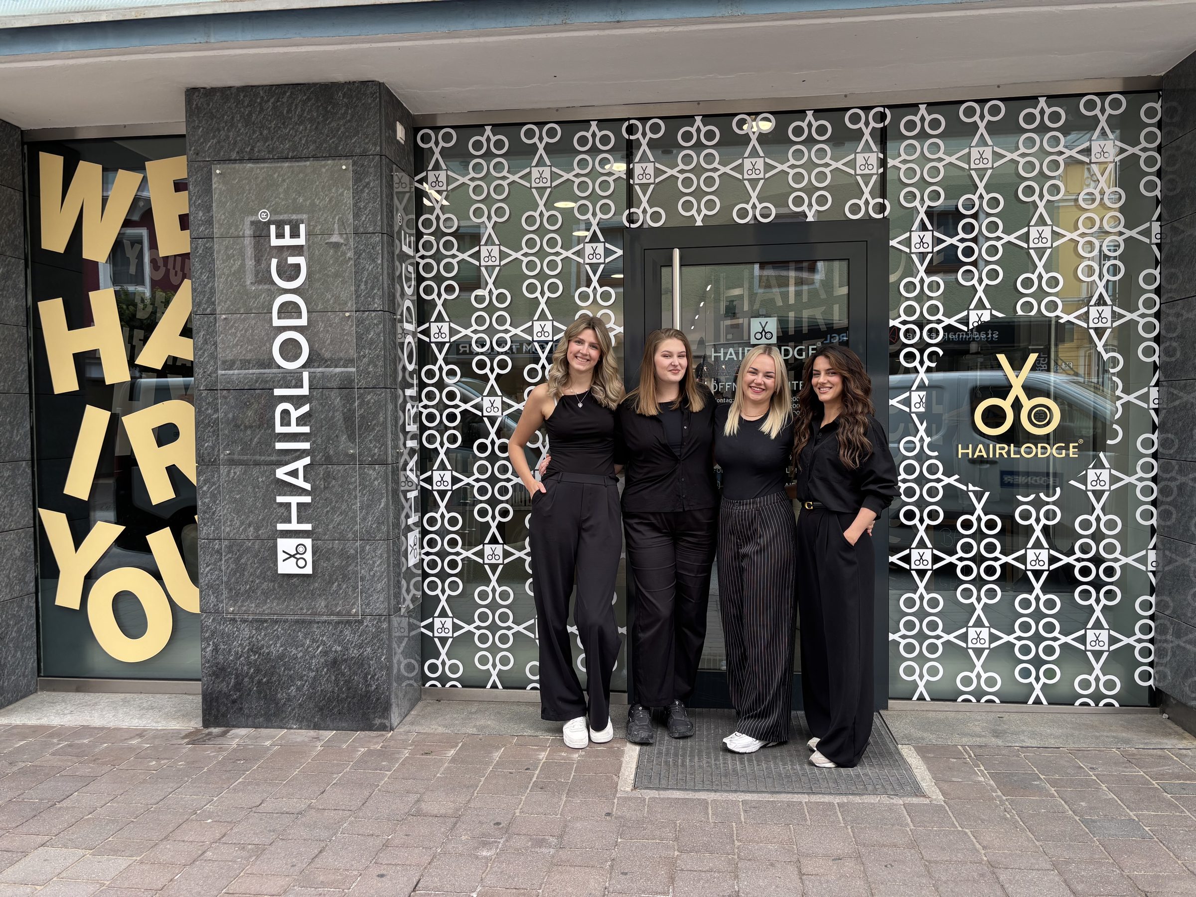 Das HAIRLODGE Team in Wörgl
